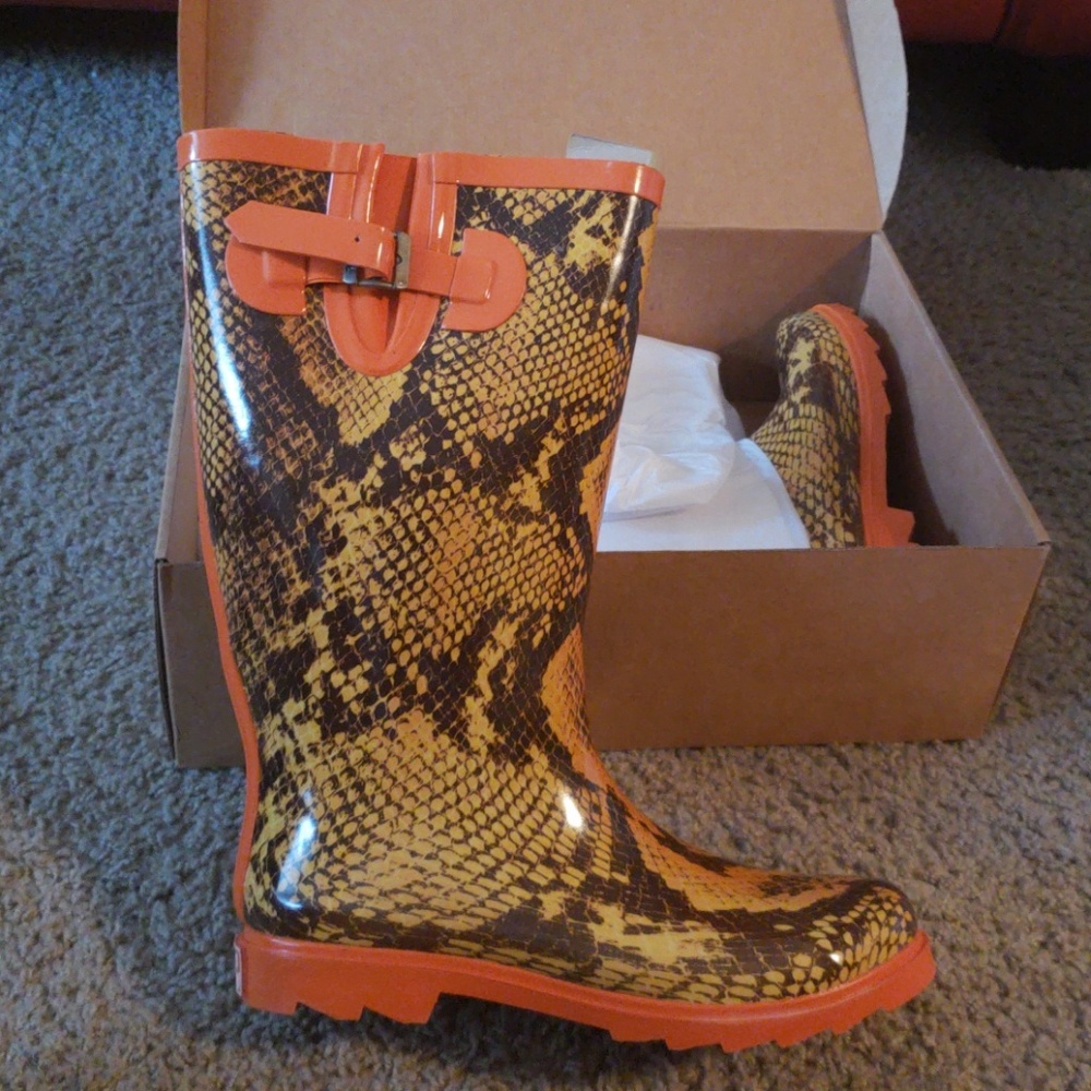 Rain boots
